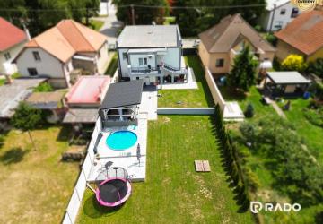 Reality RADO | Na predaj dvojpodlažný rodinný dom v obci Bošany