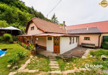 Reality RADO | Na predaj rodinný dom, Bzince pod Javorinou