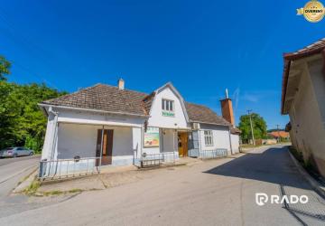 Reality RADO | Rodinný dom s komerčným využitím, Chocholná - Velčice