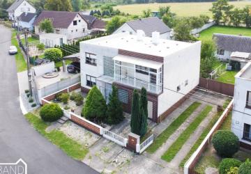 Reality PREDAJ - Rodinný dom- Šajdíkove Humence – tichá lokalita pri lese