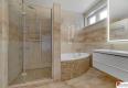 Reality REB.sk Prenájom moderný 8 izbový RD, 250 m2,Sološnicka ul, Karlova Ves