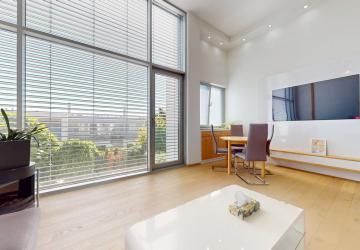 Reality Luxusný 5i. RD, GARÁŽ, + 1x parkovacie miesto, 3x kúpeľňa, KLÍMA, Vavrinecká ul., Nové Mesto