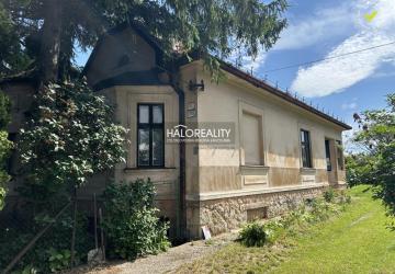 Reality Predaj, rodinný dom Prievidza, 2 rodinné domy na 1 pozemku  - ZNÍŽENÁ CENA - EXKLUZÍVNE HALO R