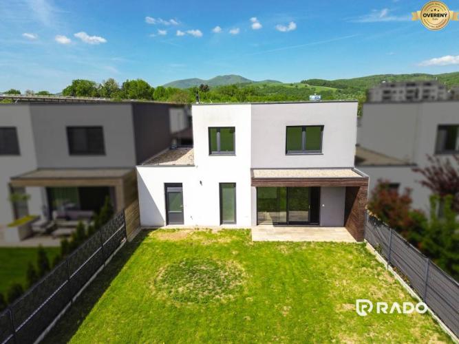 Reality RADO | Novostavba - 4i rodinný dom, Hanzlíkovská - Trenčín