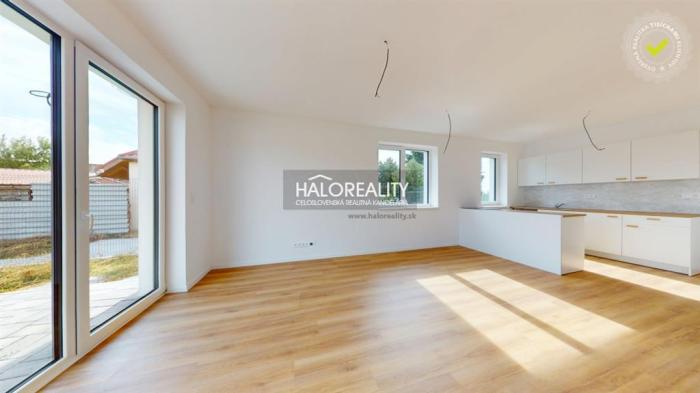 Reality Prenájom, rodinný dom Baka - NOVOSTAVBA - EXKLUZÍVNE HALO REALITY