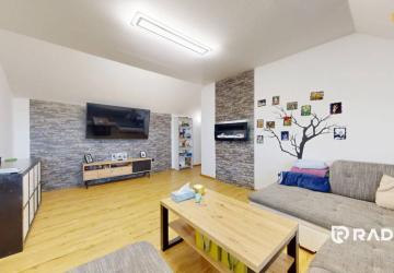 Reality RADO | 5-izbový dom 206m2 + pozemok 165m2 | Svätý Jur