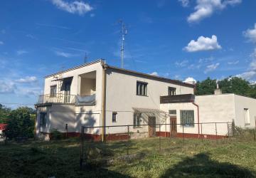 Reality 2 podlažný rodinný dom(časť dvojdomu) v obci Keť