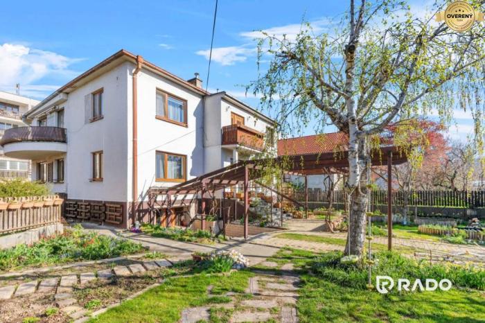 Reality RADO | 9-izbový Rodinný dom 400m2 | Bratislavská - Senec