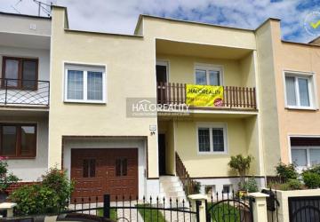 Reality Predaj, rodinný dom Dunajská Streda, PEŠIA DOSTUPNOSŤ K VLAKOVEJ A AUTOBUSOVEJ STANICI - EXKLUZ