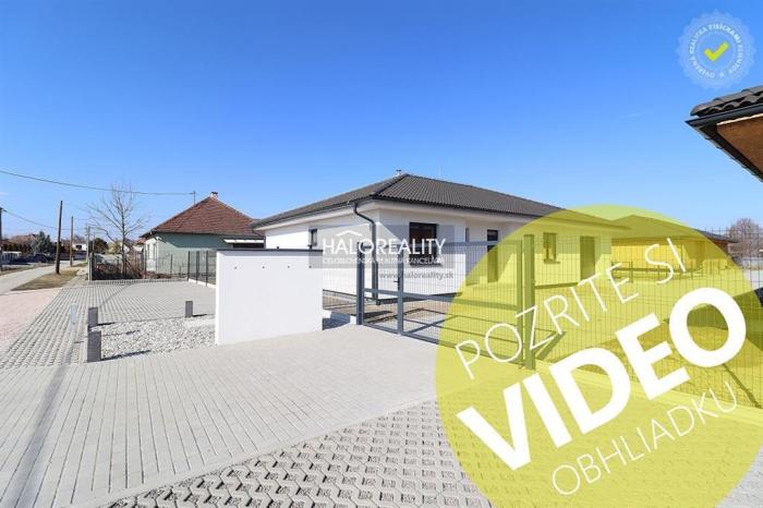 Reality Predaj, rodinný dom Komoča - štvorizbový bungalov s garážou a terasou, NOVOSTAVBA - EXKLUZÍVN