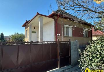 Reality NA PREDAJ 3 IZBOVÝ RODINNÝ DOM V BLÍZKOSTI CENTRA, UL. LESNÁ, KOLÁROVO