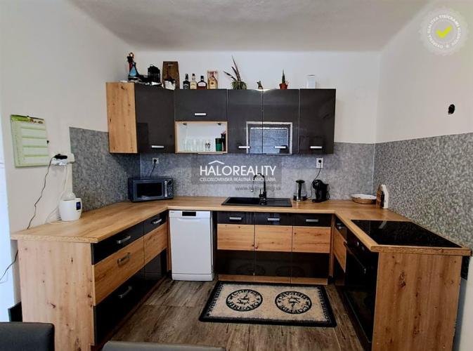 Reality Predaj, rodinný dom Borovce, 2 x 3-izbový byt - EXKLUZÍVNE HALO REALITY