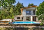 Reality Výnimočný 7i RD 240m2, nezariadený, bazén, garáž, pozemok 800m2, les