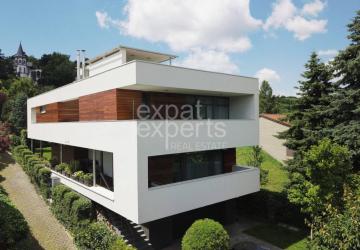 Reality PREDANÉ Moderná 6i vila, 413 m2, pozemok 748 m2, dvojgaráž