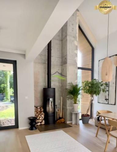 Reality Novostavba v stave HOLODOM - POZEMOK 670m2 - 225.000€