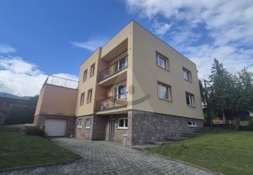 Reality 7 a viac-izbový dom dom, Martin, Stráne