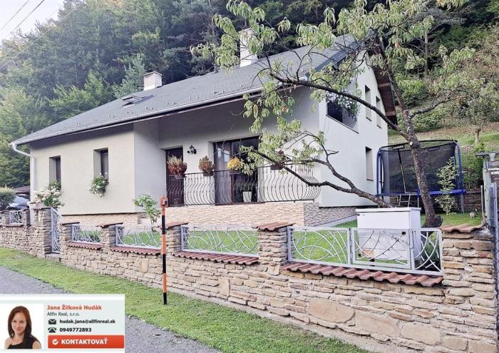 Reality 5-izb., 2-podlažný rod. dom v tichej obci neďaleko Prešova