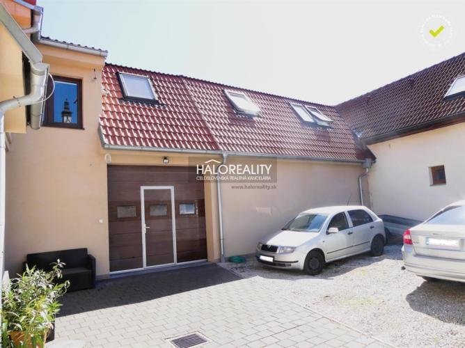 Reality Predaj, rodinný dom Trnava, polyfunkčný objekt s veľkým potenciálom priamo v centre mesta - ZN