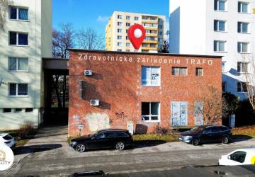Reality NA PREDAJ | 800 m²  - Zdravotnícke zariadenie, TRAFO - sídl. III, PO