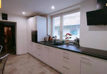 Reality Kompletné zrekonštruovaný rodinný dom Horná Breznica.