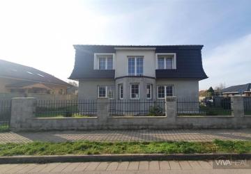 Reality VIVAREAL* PREDANÉ! Veľký 3 podlažný, 5 izb. RD, terasa, pozemok 580 m2, Kamená cesta, Trnava