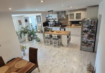 Reality Rodinný dom NA PREDAJ Bánov 4+1 + poz.4160m2 +Lux.BAZÉN