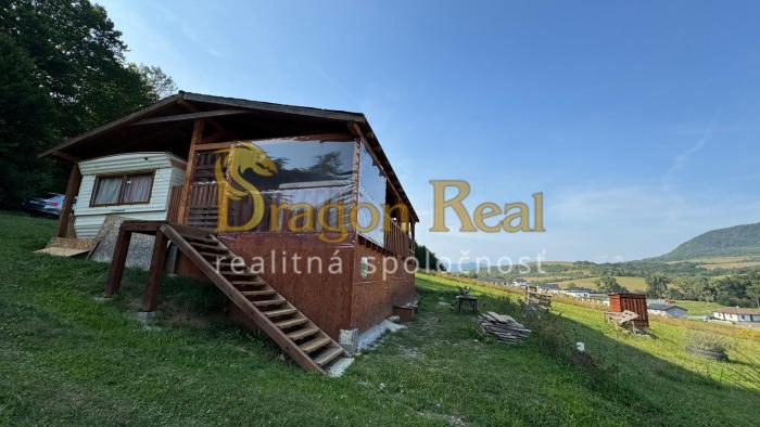 Reality PREDAJ – Mobilný dom s terasou a pozemkom 975 m2 – GREGOROVCE okr. Prešov