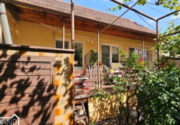 Reality REZERVOVANÝ - ponúkame Vám na predaj rodinný dom v Dolných Orešanoch. 