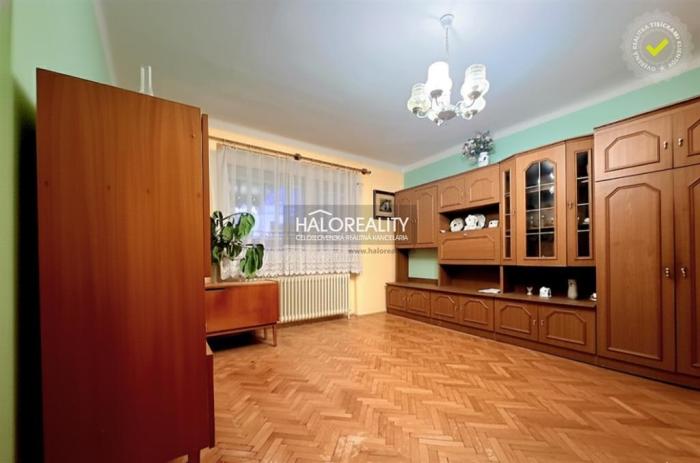 Reality Predaj, rodinný dom Nové Zámky, trojizbový, pôvodný stav