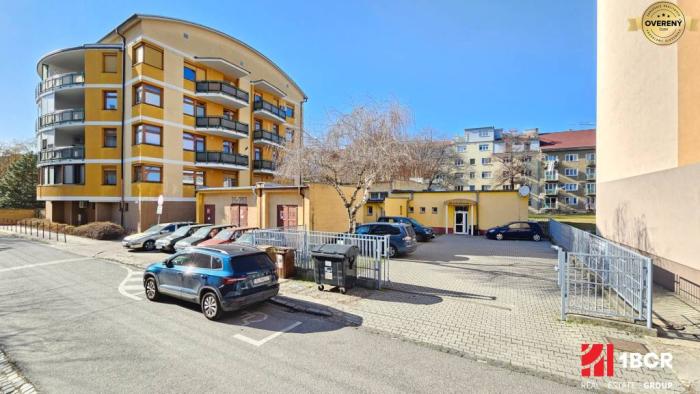 Reality VIACÚČELOVÁ BUDOVA  - OBJEKT KOLKÁREŇ - TURČIANSKA, BRATISLAVA