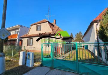 Reality Predaj, rodinný dom s veľkým pozemkom Senica, Sotina - 1180 m2