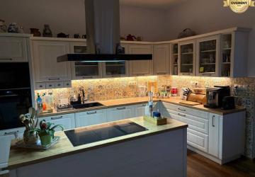 Reality Veľký luxusný rodinný dom s veľkým pozemkom v Preseľanoch