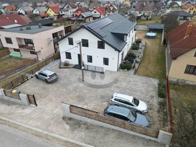 Reality 7 a viac-izbový dom dom, Liptovské Sliače