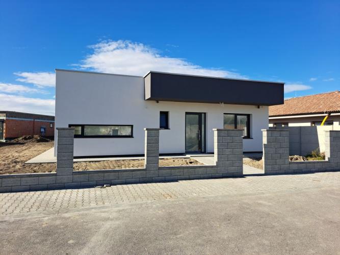 Reality Predaj novostavby 4i RD, Tomášov, Okružná ul.