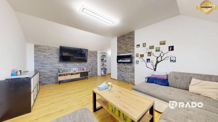 Reality RADO | 5-izbový dom 206m2 + pozemok 165m2 | Svätý Jur