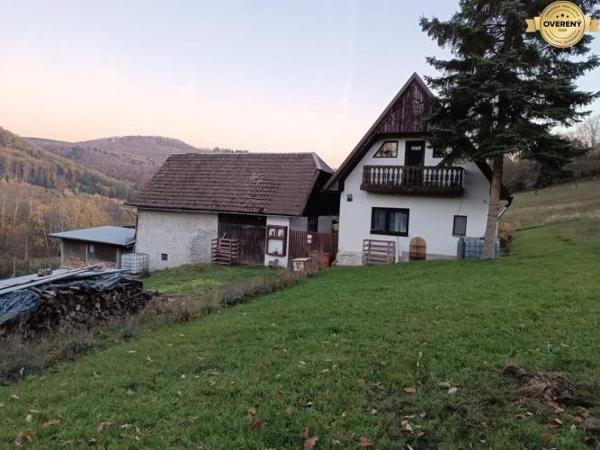 Reality Samota Nová Baňa – Štále s hospodárskymi stavbami