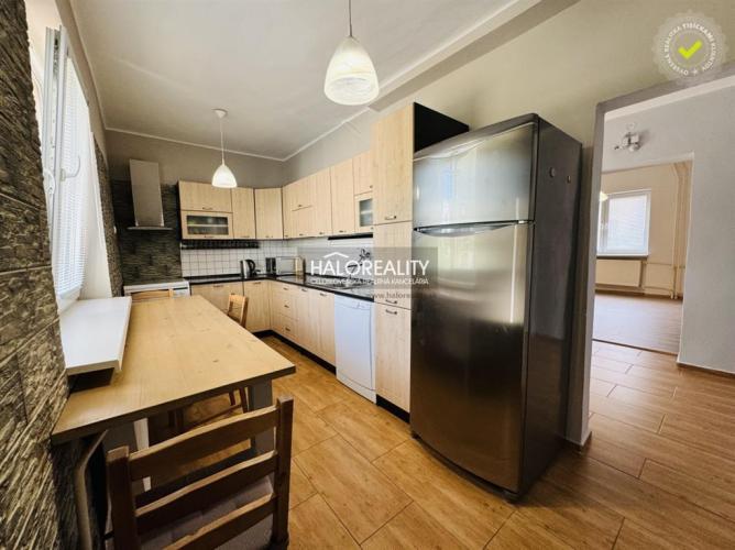 Reality Predaj, rodinný dom Nové Zámky, šesťizbový, rozsiahla rekonštrukcia