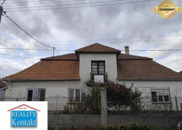 Reality Predáme rodinný dom v obci  Zemné
