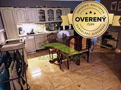 Reality Rodinný dom na veľkorysom pozemku v Drahňove.