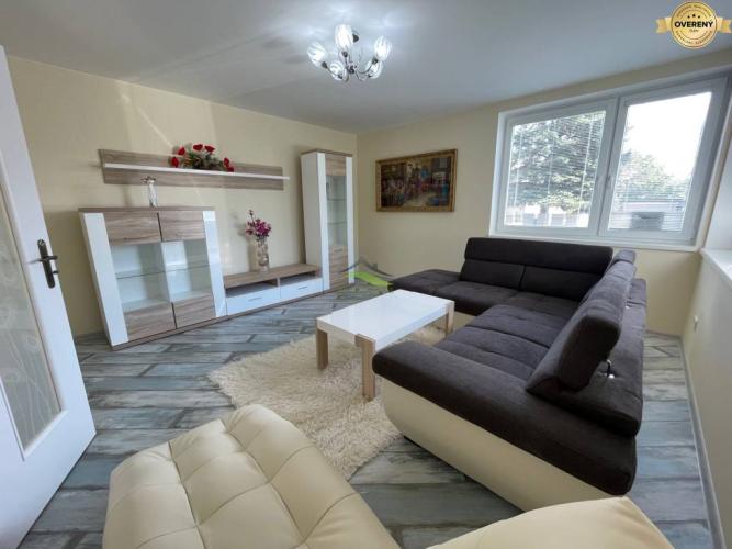 Reality Kvalitný priestranný DOM s krásnou záhradou 1600 m2 blízko mesta