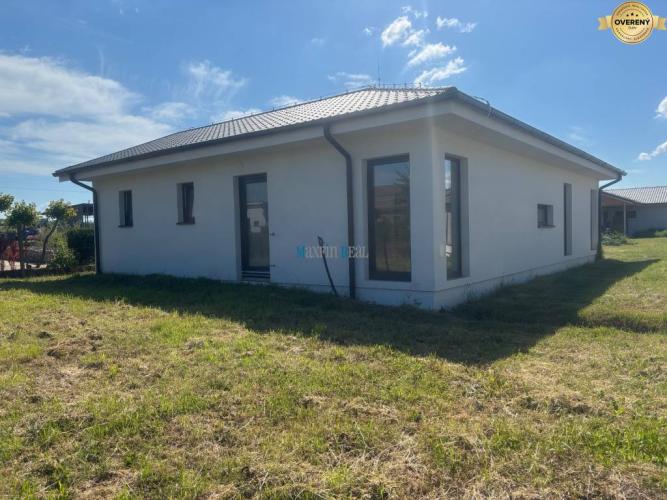 Reality Novostavba RD - holodom - Malý Cetín