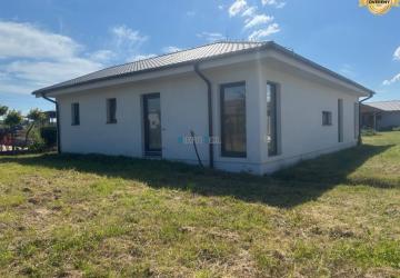 Reality Novostavba RD - holodom - Malý Cetín