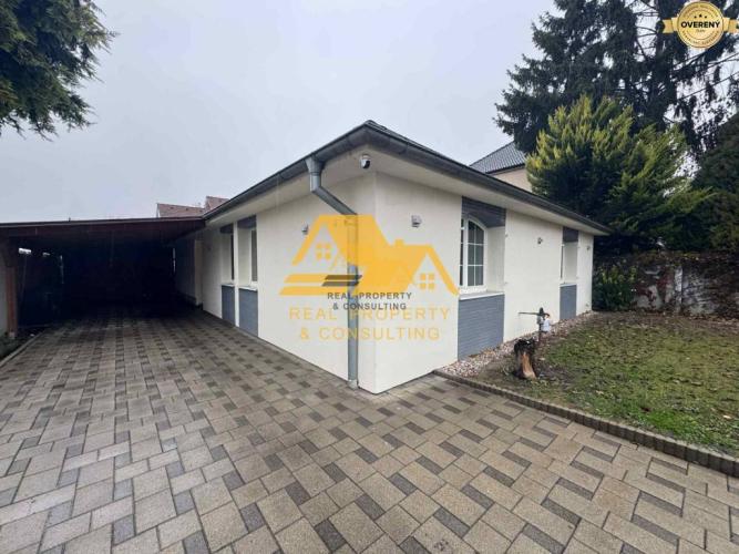 Reality Rodinný dom s bazénom v Nových Zámkoch