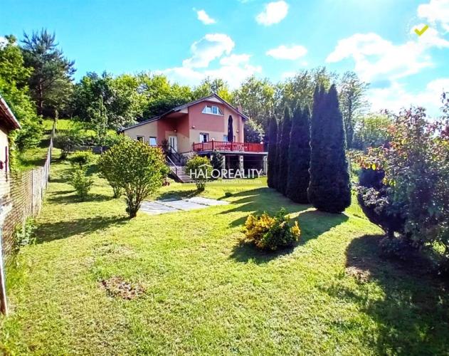 Reality Predaj, rodinný dom Radzovce, v okrajovej časti obce, bez priameho susedstva, s výbornou dostupno