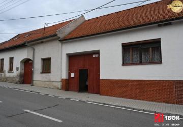 Reality 3-IZB. RODINNÝ DOM, SVÄTÝ JUR, VEĽKÝ POZEMOK