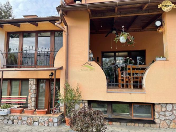 Reality Poschodový rodinný dom v Michalovciach.