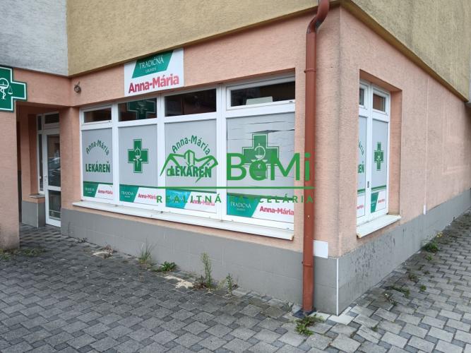 Reality Predaj/prenájom, nebytový priestor, 73,5m2, polyfunkčný bytový dom, Kysucký Lieskovec (236-18-