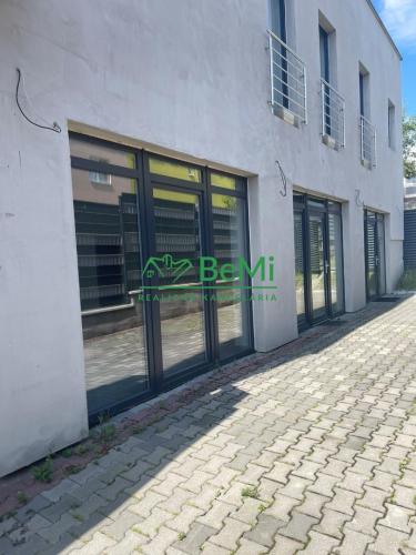 Reality Prenájom obchodného priestoru – Námestovo, centrum, prízemie