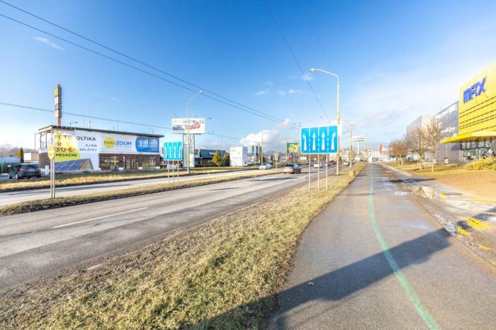 Reality Exkluzívné kancelárske priestory / showroom - 160m2, 5x parking