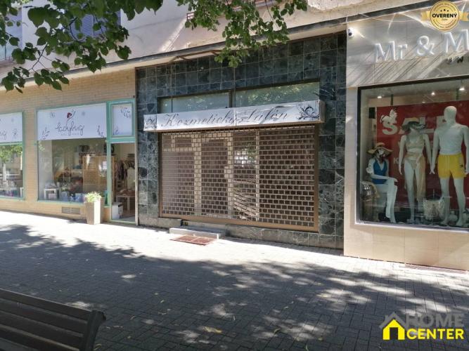 Reality PRENÁJOM: 30m2 priestor v centre mesta - KOMÁRNO